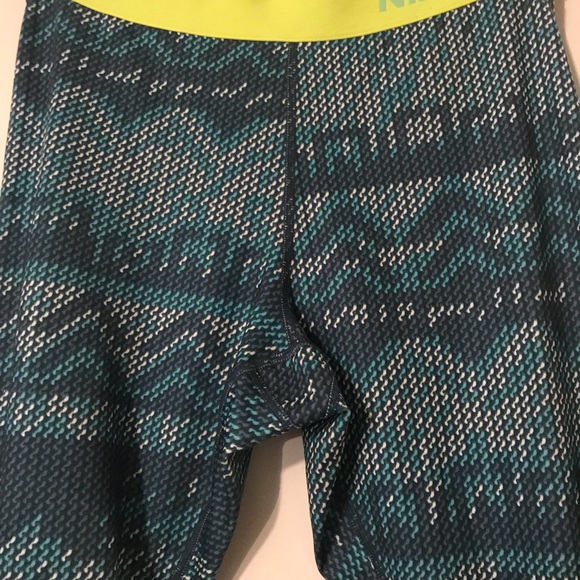 Nike Pro Dri-Fit legging - Picture 4 of 5